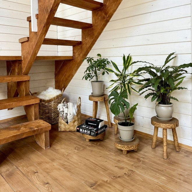 Multi-Use Round Wood Stand