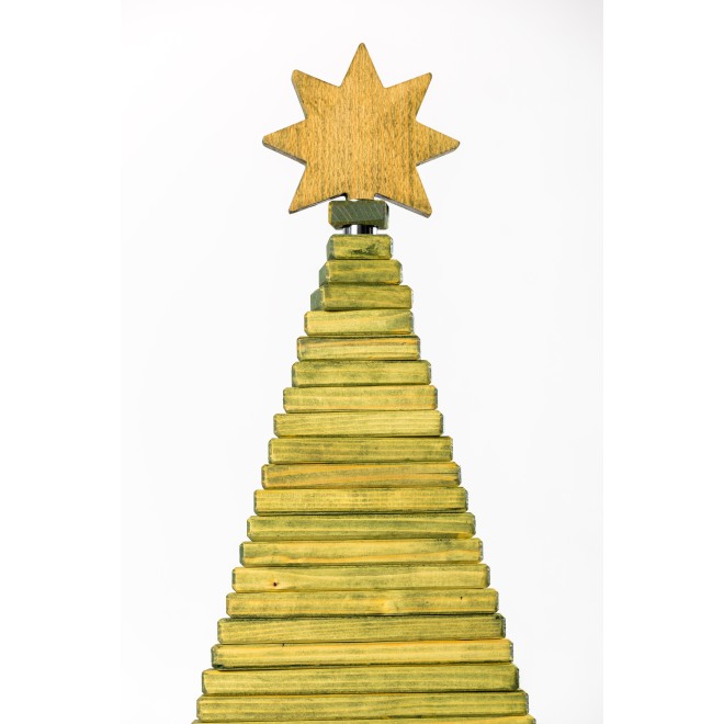 Green Pallet Christmas Tree