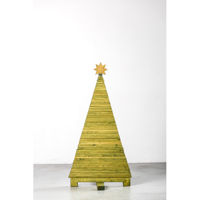 Green Pallet Christmas Tree