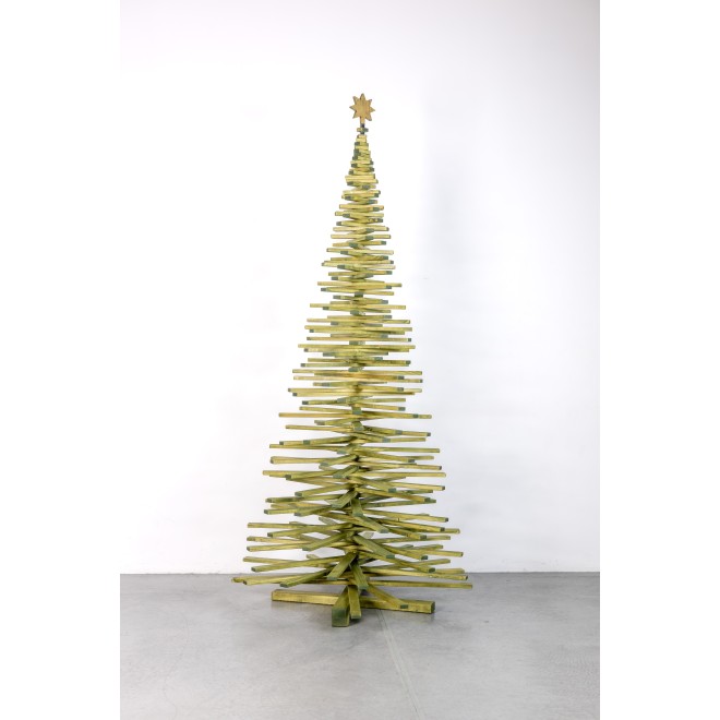 Green Pallet Christmas Tree
